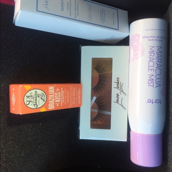 Beauty Bundle - Picture 3 of 6